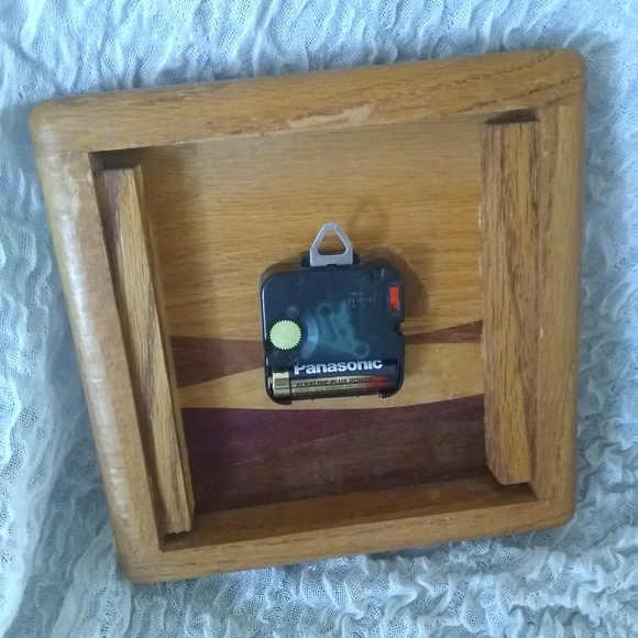 Handmade wooden clock - Picture 3 of 6